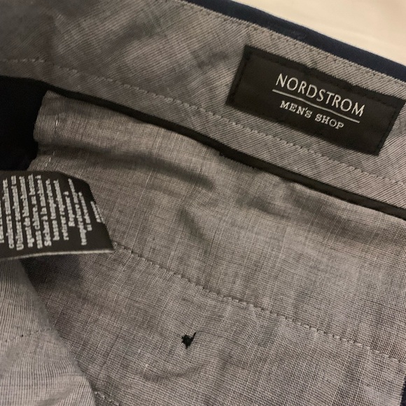 Nordstrom Men’s Navy Blue Pleated Pants 40x30 NWT Smart Care - Picture 7 of 7